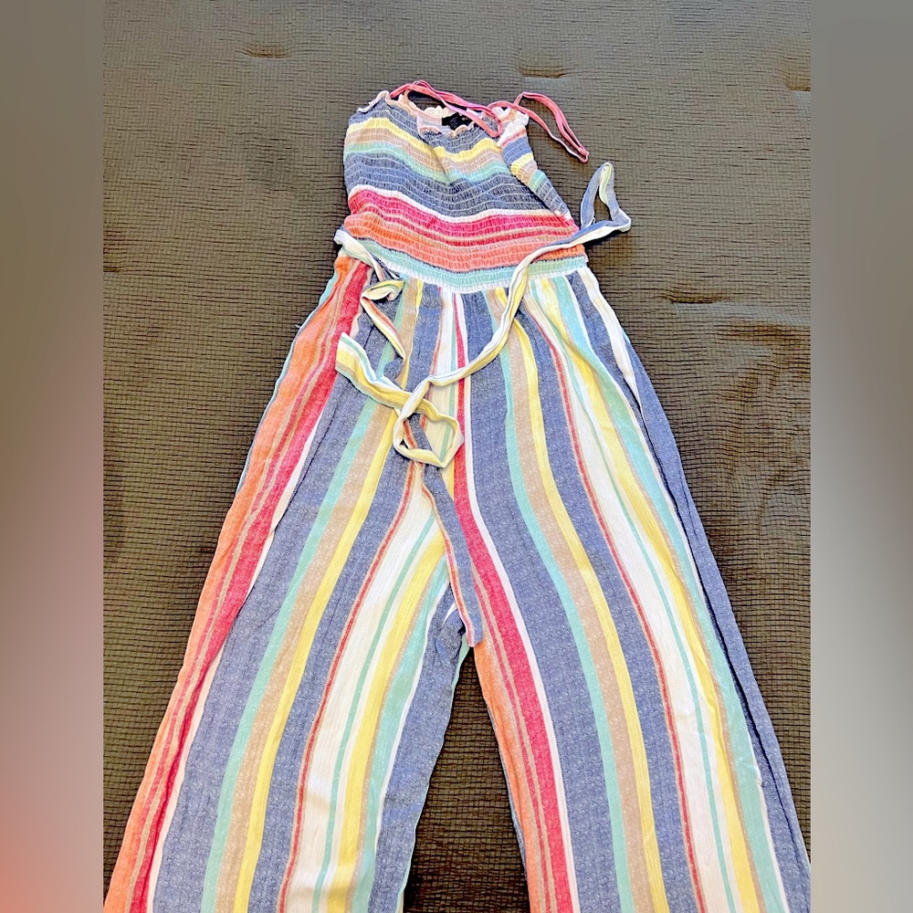 Forever 21 Linen Wide leg jumpsuit Size M